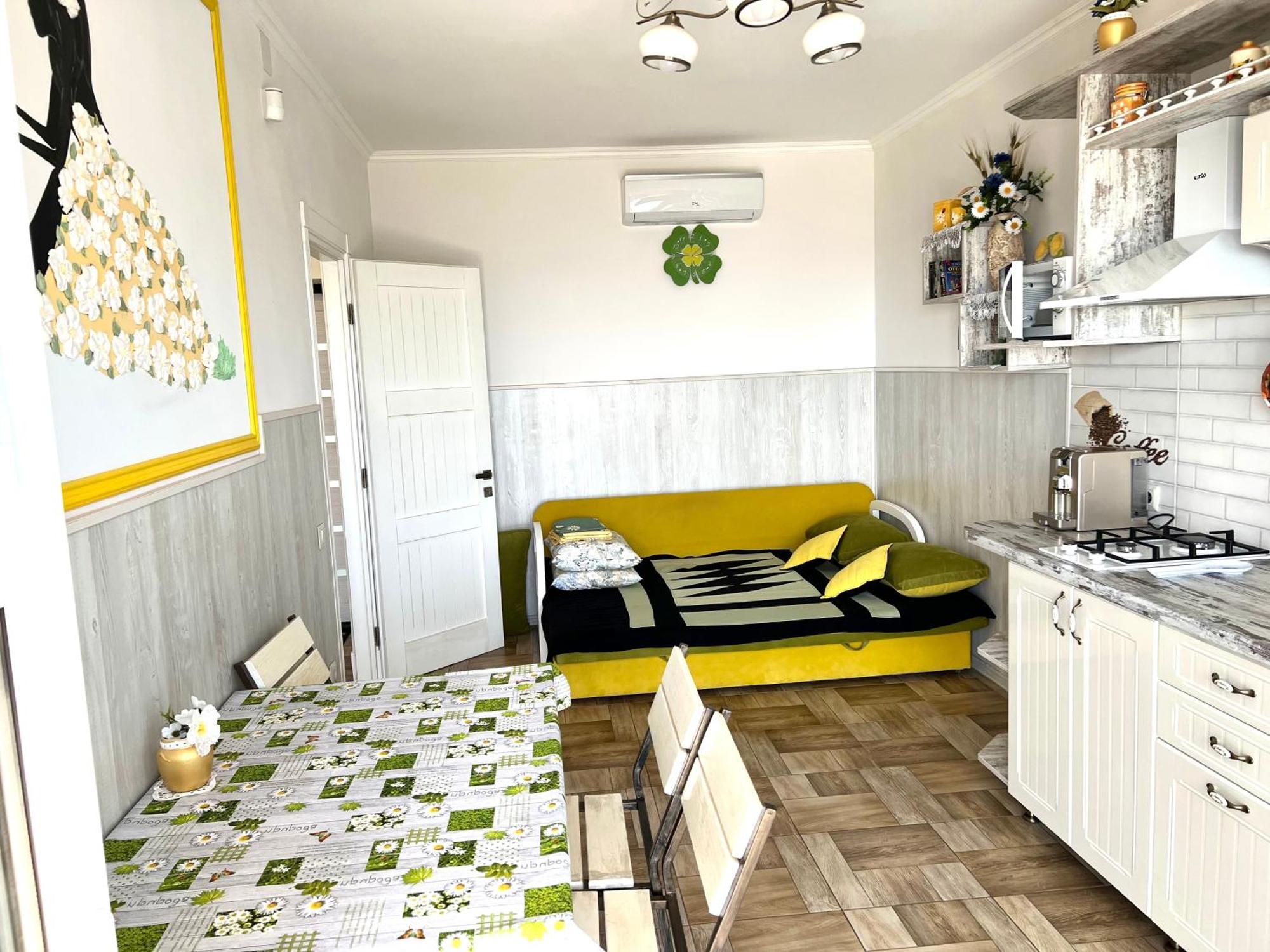 Flower Breeze Apartment Chebanka